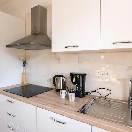 Niesamowity Apartament W Zadarze Z Wifi Apartament